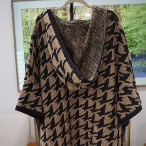 Zara, Oversized black and tan Knit Cardigan, Size Medium